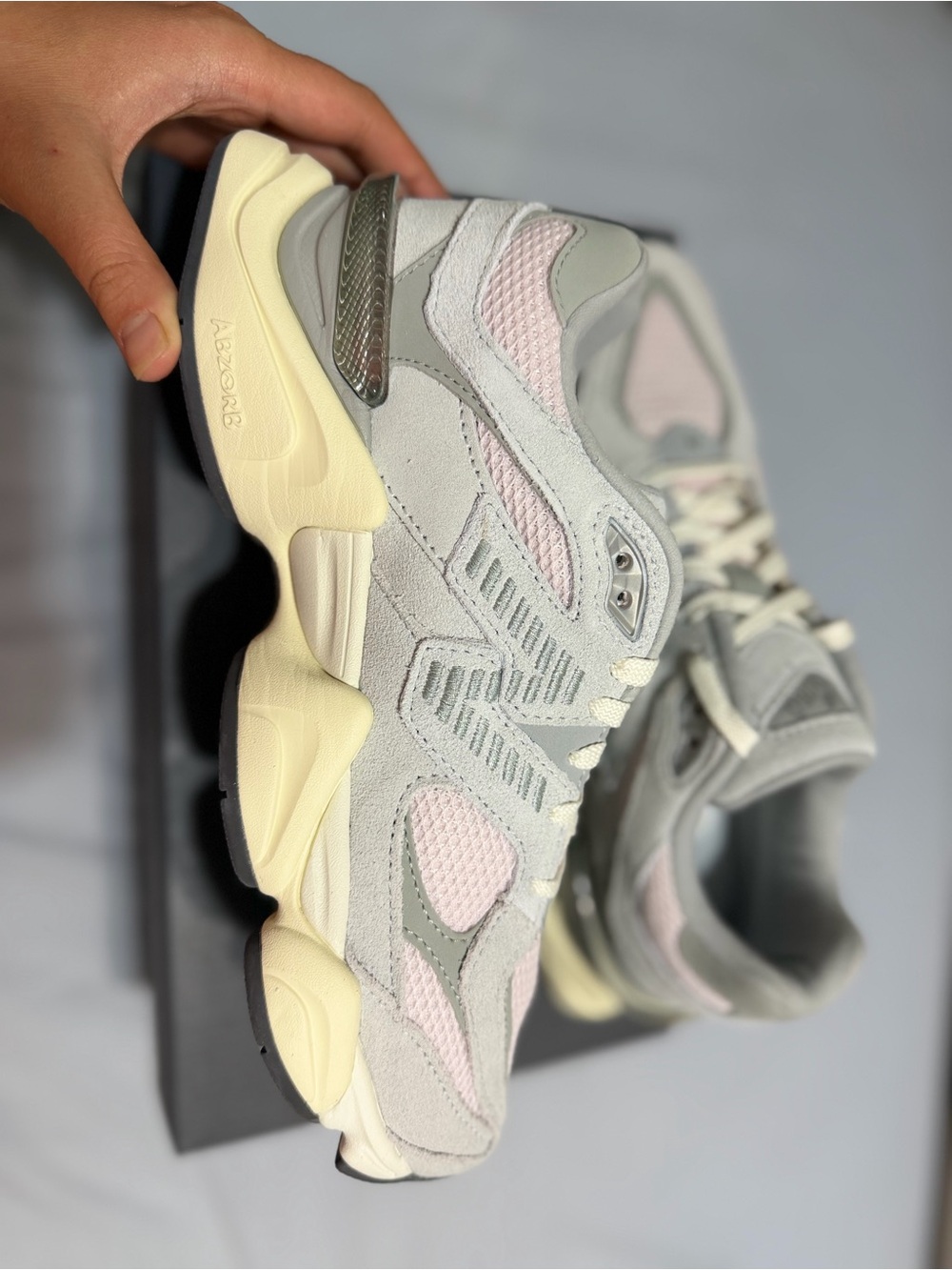 New Balance 9060 Women’s 8